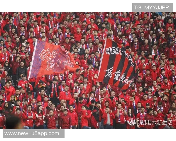 姆伯莫荣膺曼联对热刺比赛最佳球员引发球迷热议