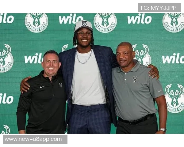 特纳分析雄鹿与步行者风格相似但雄鹿更偏向快速进攻打法